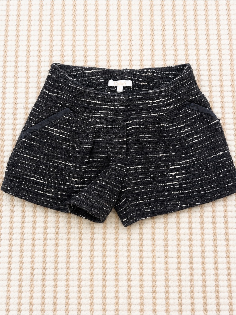 Chloé Girls Tweed Shorts Size 4T Navy Cream Textured Designer Shorts